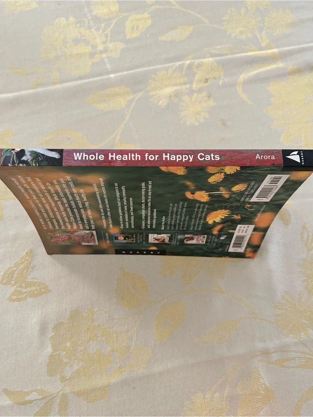 Whole Health for Happy Cats by Sandy Arora